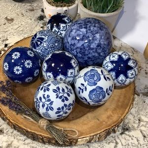 Chinoiserie Carpet Balls Porcelain Ceramic Cobalt Blue White Cottage